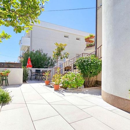 Maja One Apartment Novigrad  Luaran gambar